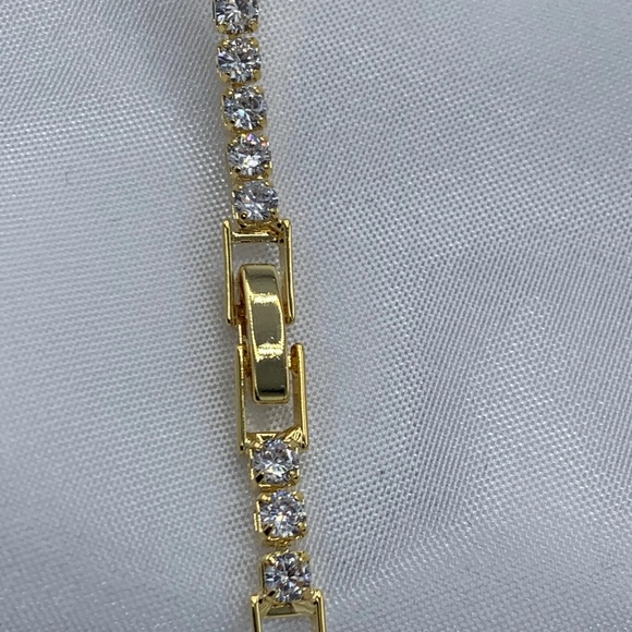 Glistening Simple Gold Plated Crystal Tennis Bracelet - Picture 8 of 10